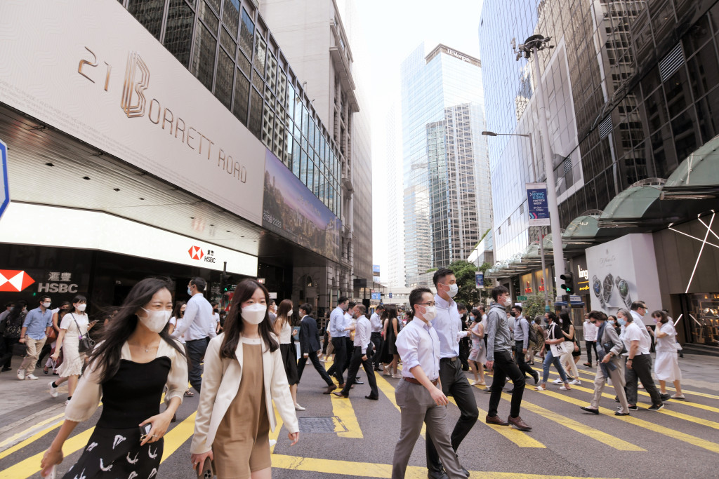 5 萬人，但就業需求大於這個數字 1